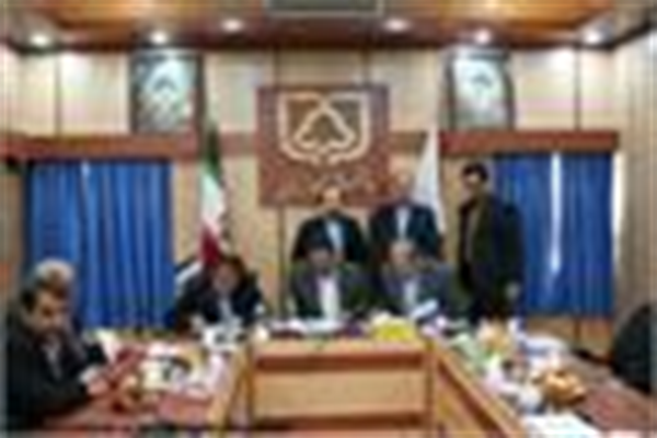 امضا تفاهم نامه همکاری بین دانشگاه سمنان و پژوهشگاه ارتباطات و فن اوری اطلاعات با حضور وزیر ارتباطات